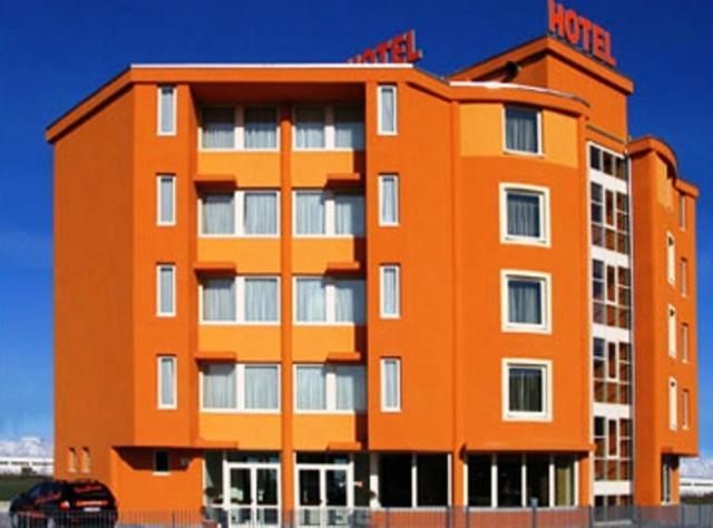 Hotel Verdina Volpiano Zewnętrze zdjęcie